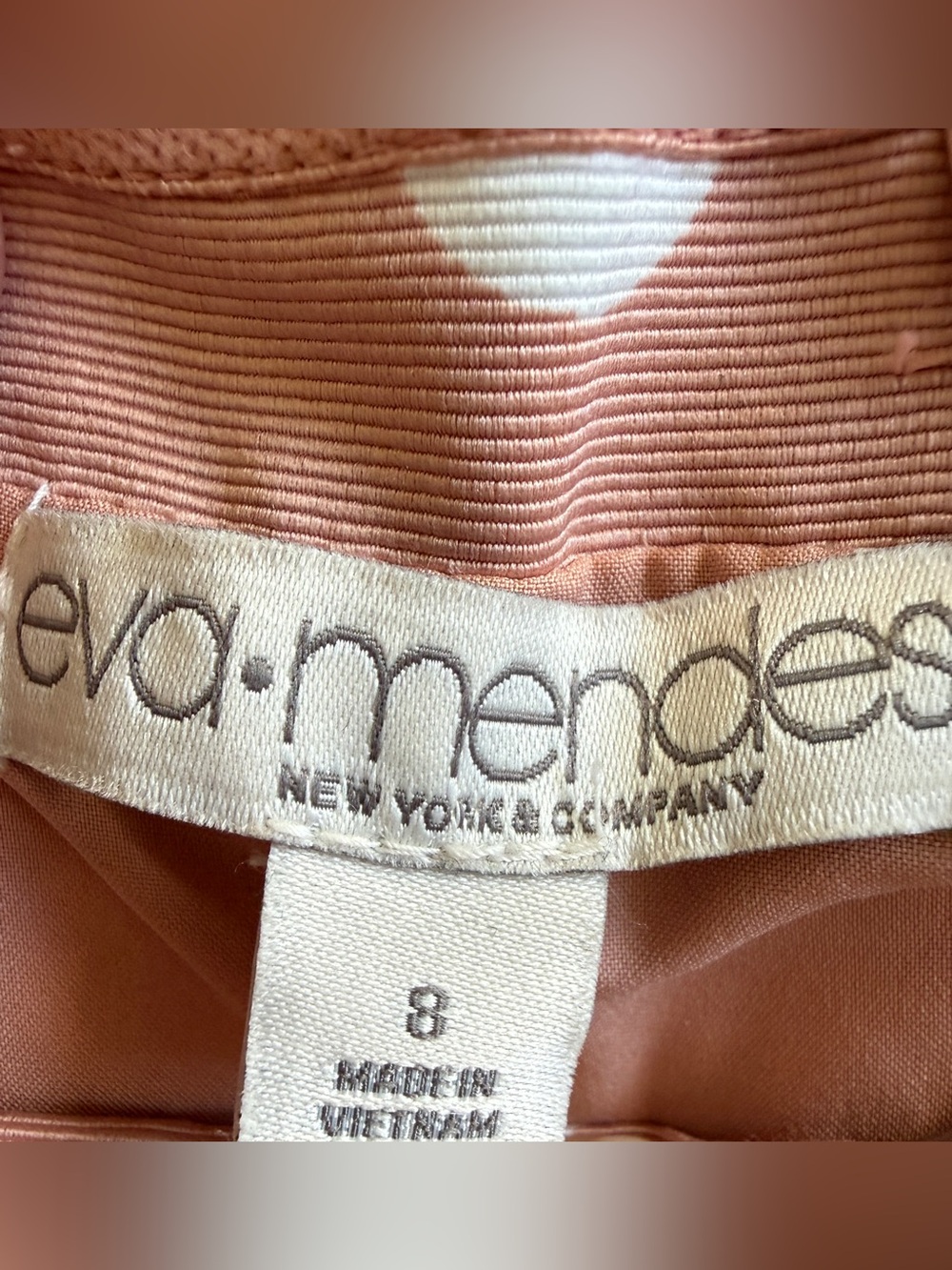 NEW YORK & COMPANY Eva Mendes Del Mar Dress in Honey Puff Sz 8 NWT - Picture 5 of 15